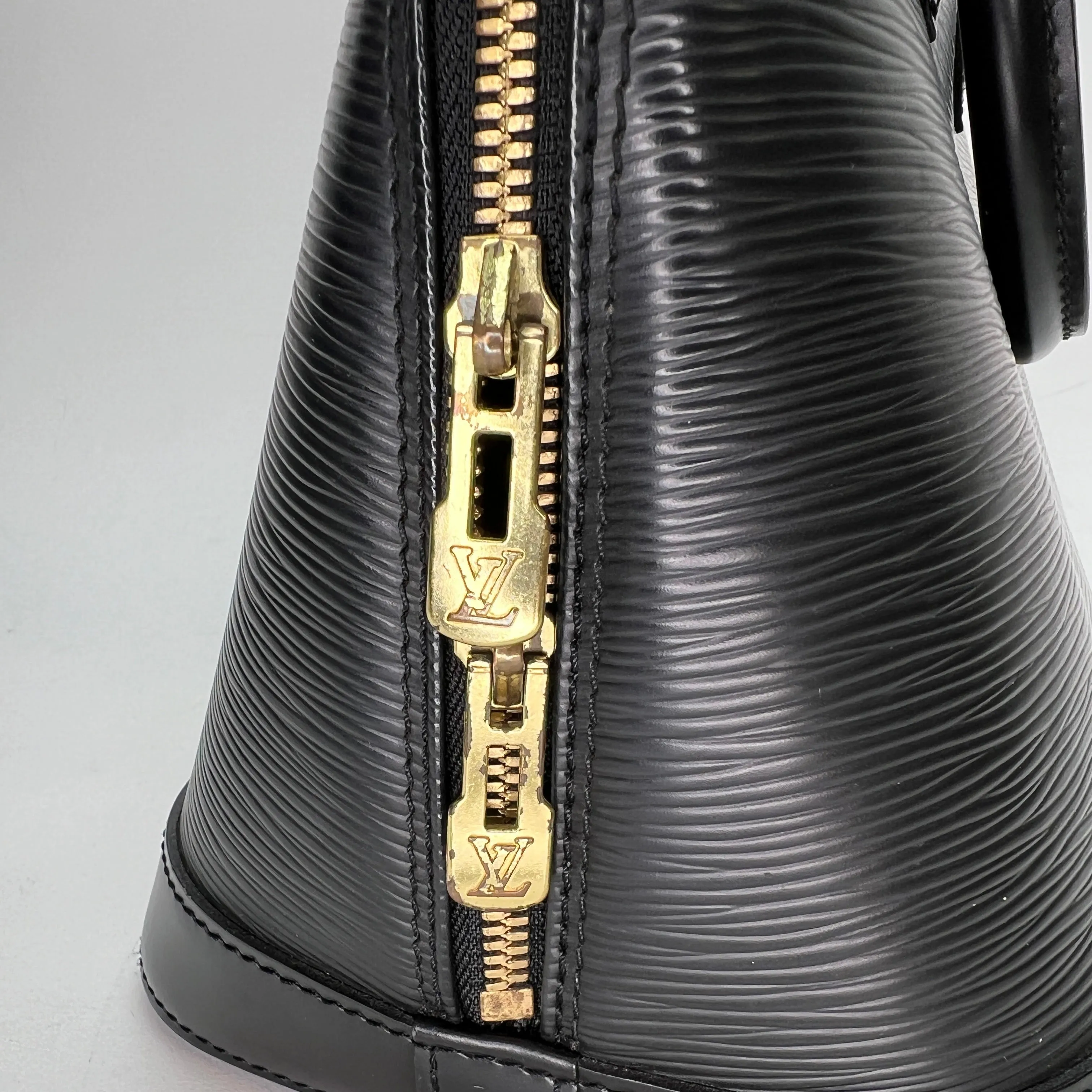 Alma PM Black Top Handle Bag in Epi Leather, Gold hardware