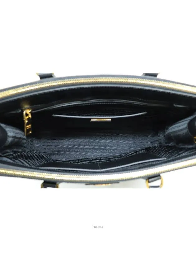 Almost new 98 out of 100 Saffiano BN2274 Shoulder Bag 1BA274