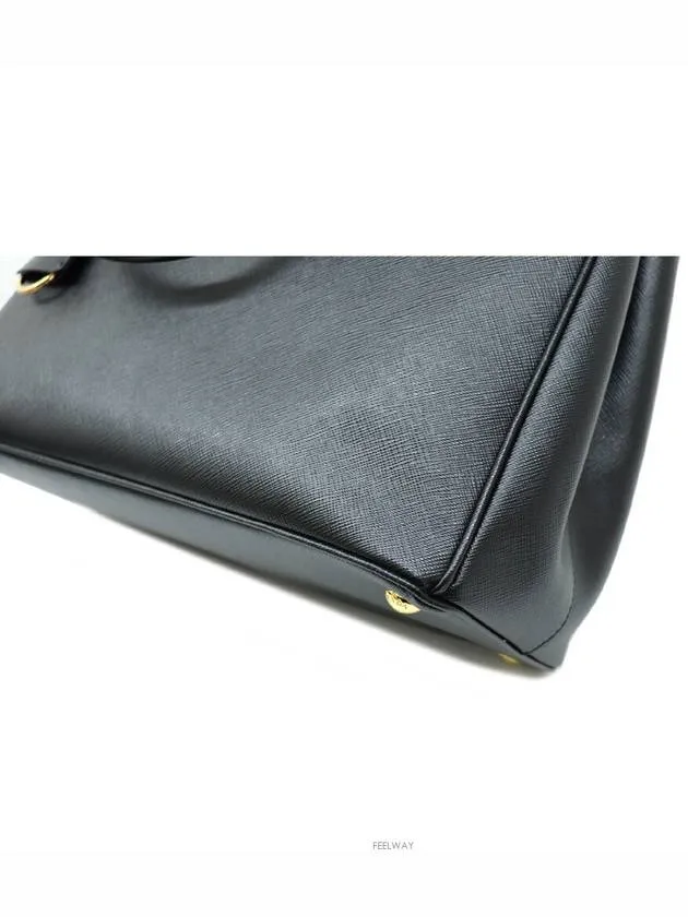 Almost new 98 out of 100 Saffiano BN2274 Shoulder Bag 1BA274