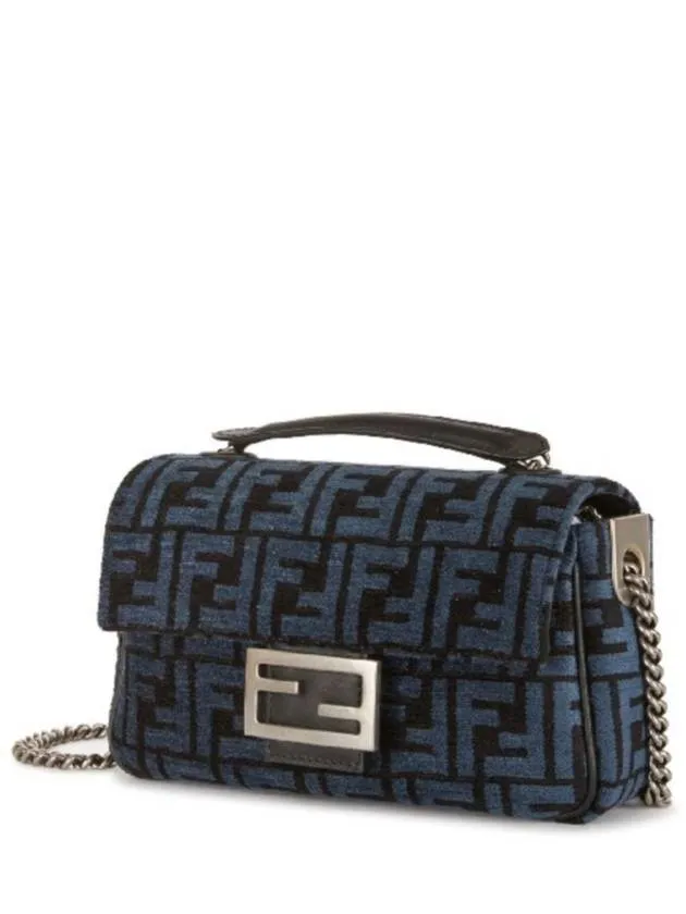 Baguette Chain Medium Shoulder Bag Blue