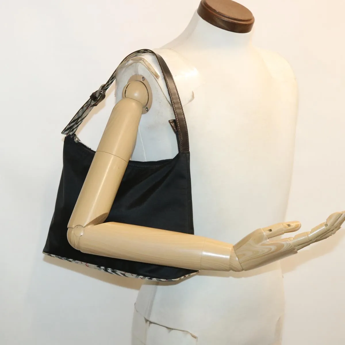 BURBERRY Nova Check Blue Label Shoulder Bag Nylon Black Beige ki2649