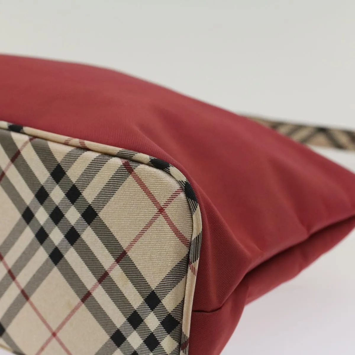 BURBERRY Nova Check Blue Label Shoulder Bag Nylon Red Beige ep1341
