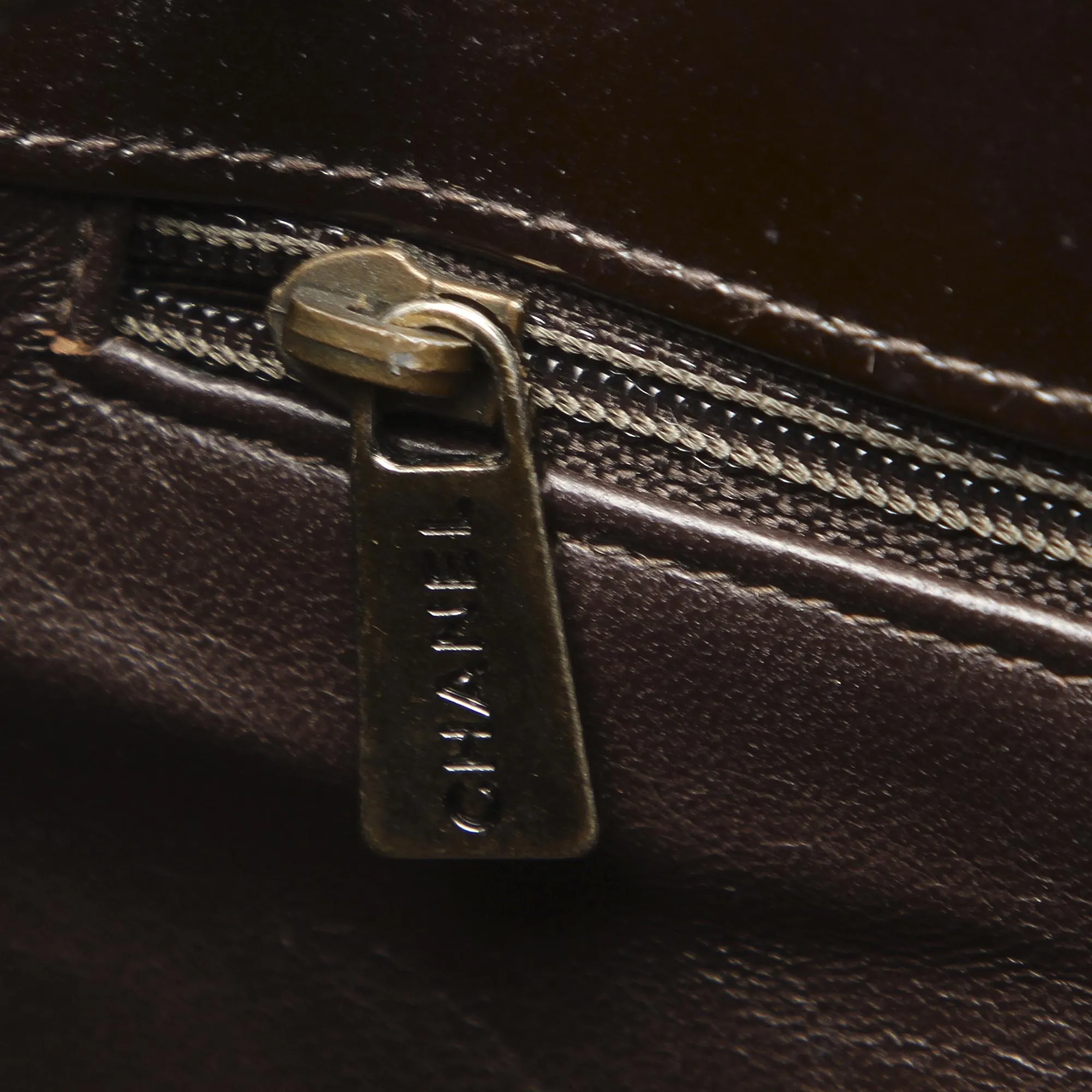 CC Chain Patent Leather Shoulder Bag Brown