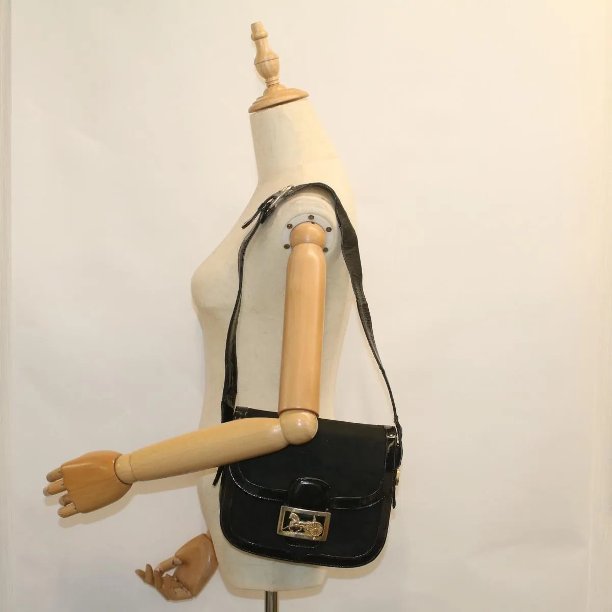 CELINE C Macadam Canvas Horse Carriage Shoulder Bag Black bs8998