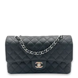 Classic Shoulder Bag Medium Black in Caviar Leather, Silver hardware