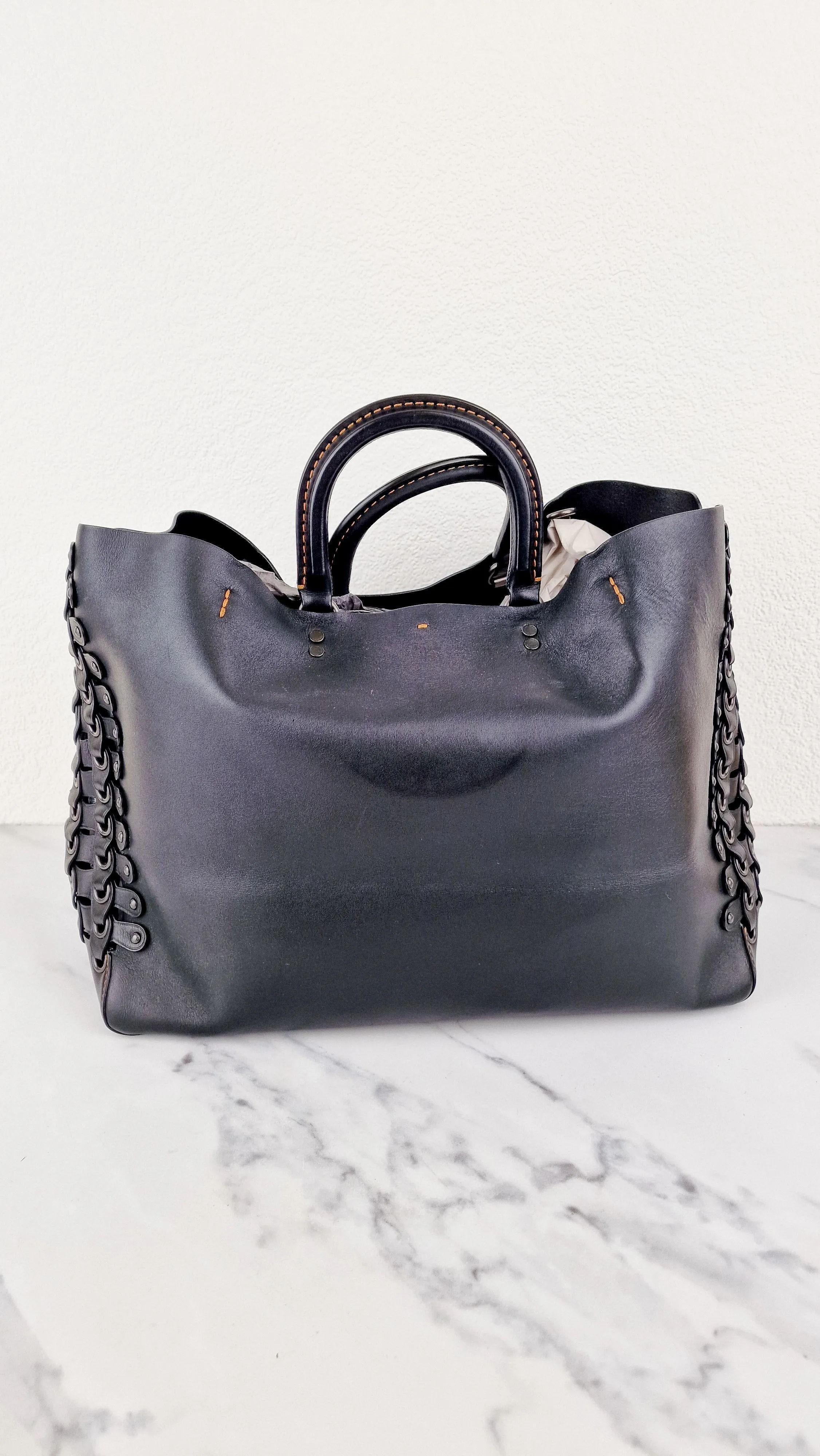 Coach 1941 Rogue Tote Bag With Links in Black Smooth Leather - Handbag Shoulder Bag - Coach 86810