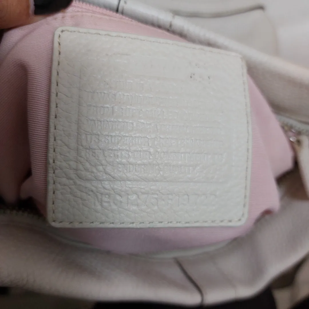 Coach White Leather Vintage Shoulder Bag | Pre Loved |
