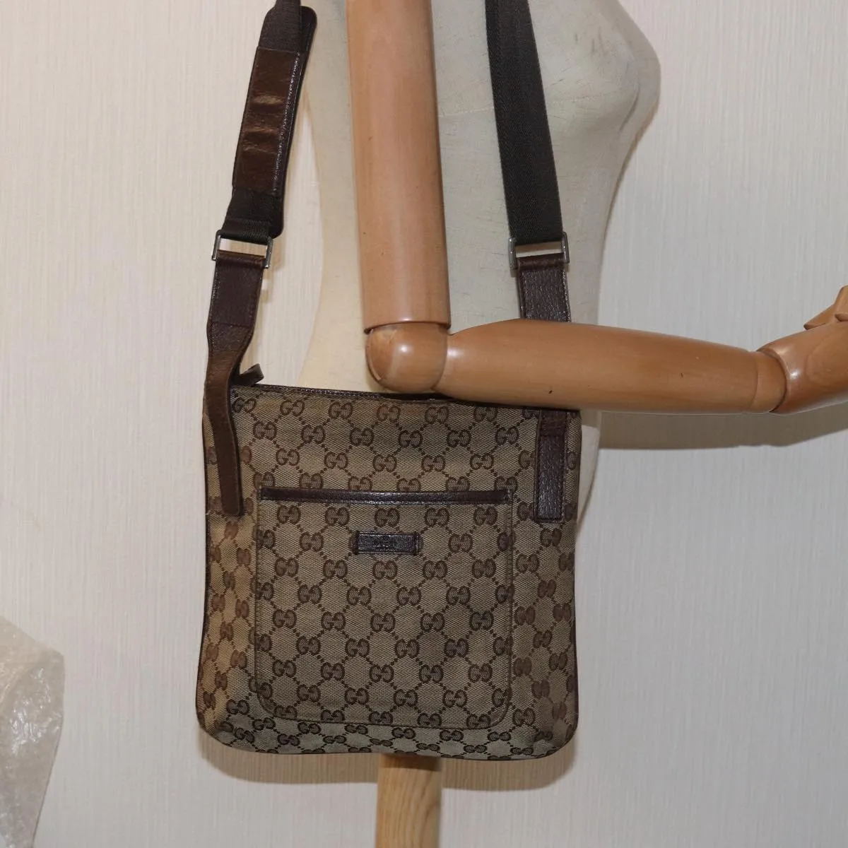 GUCCI GG Canvas Shoulder Bag Beige Brown 122793 79453
