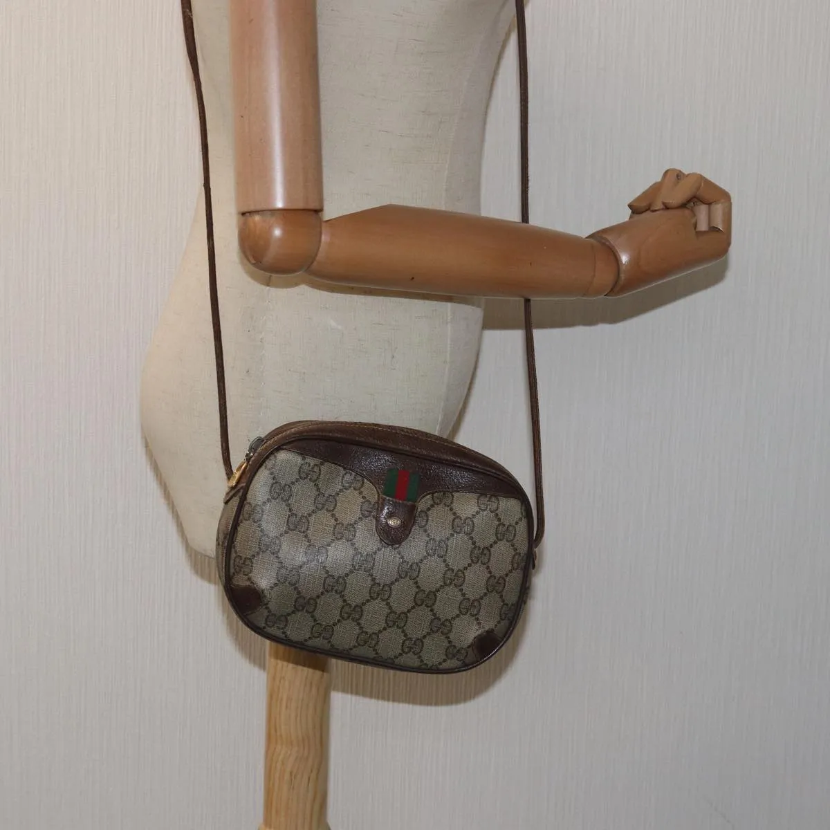 GUCCI GG Supreme Shoulder Bag PVC Leather Beige 156 02 066 bs15442