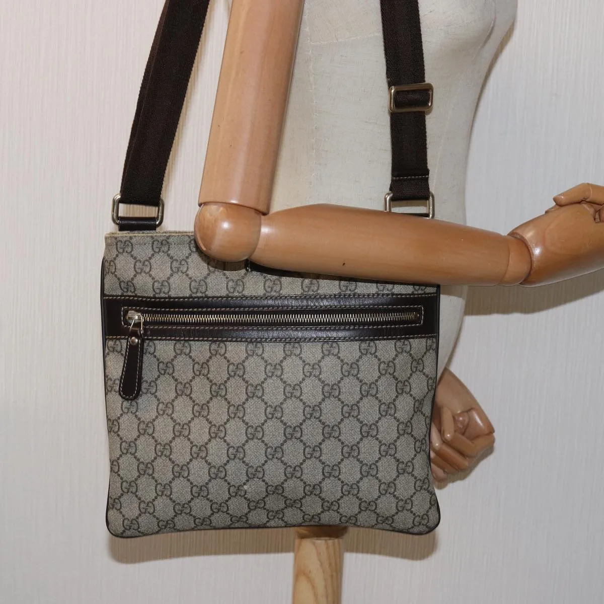 GUCCI GG Supreme Shoulder Bag PVC Leather Beige 295257 th5026