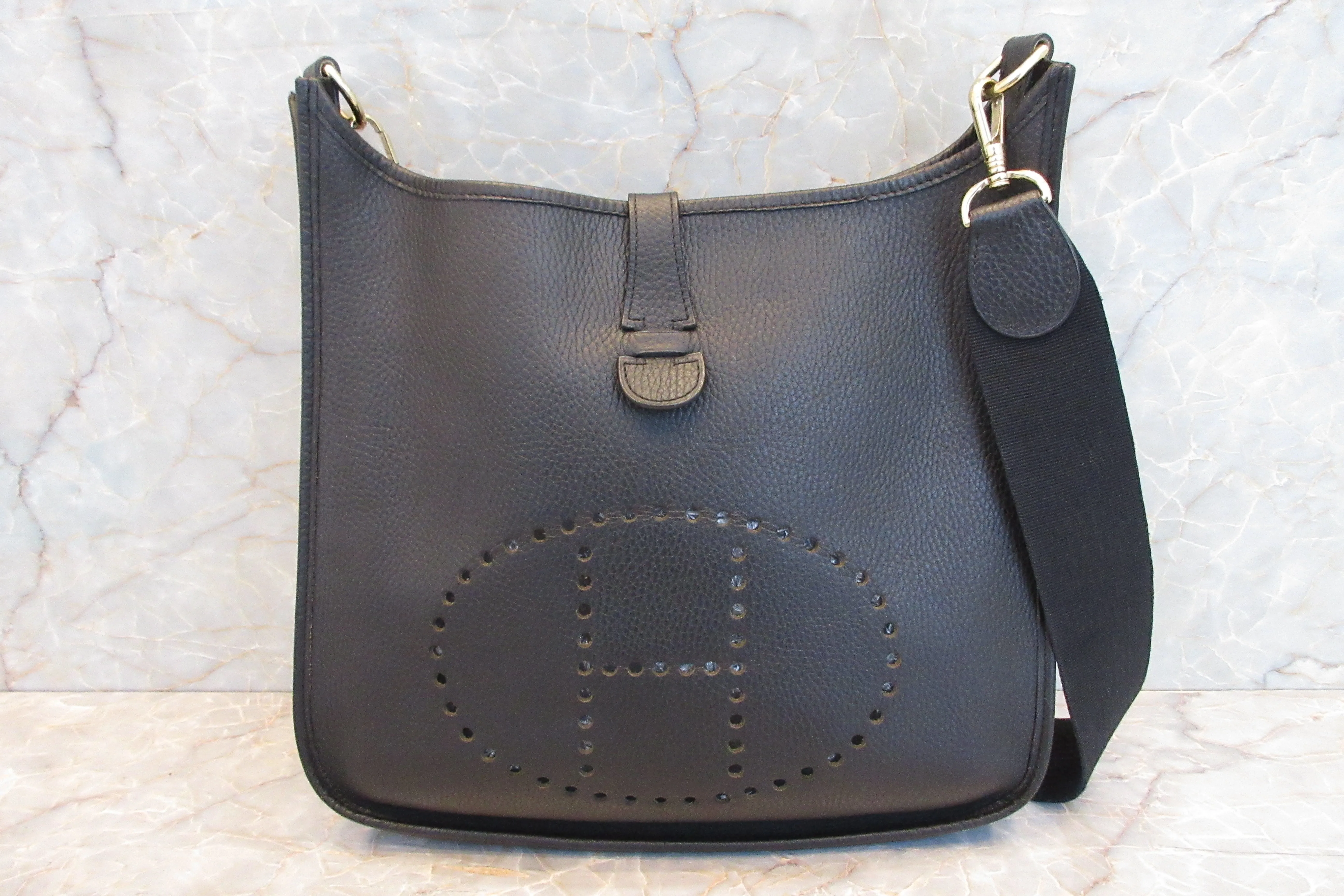 HERMES／エルメス エブリン1GM アルデンヌ ブラック □B刻印 ショルダーバッグ 600110025
