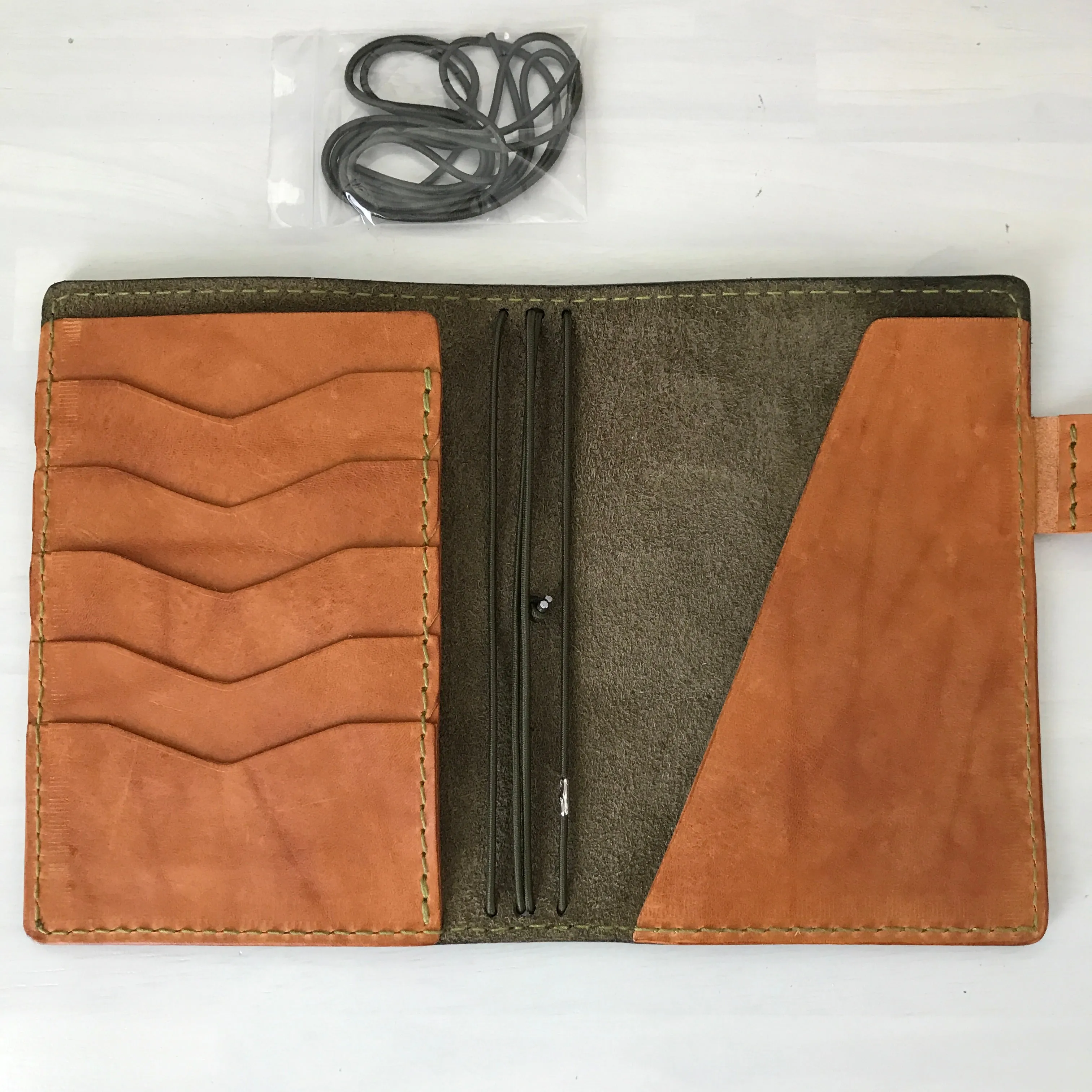 Leather Traveler's Notebook : EDC by LeCow | Ready To Ship