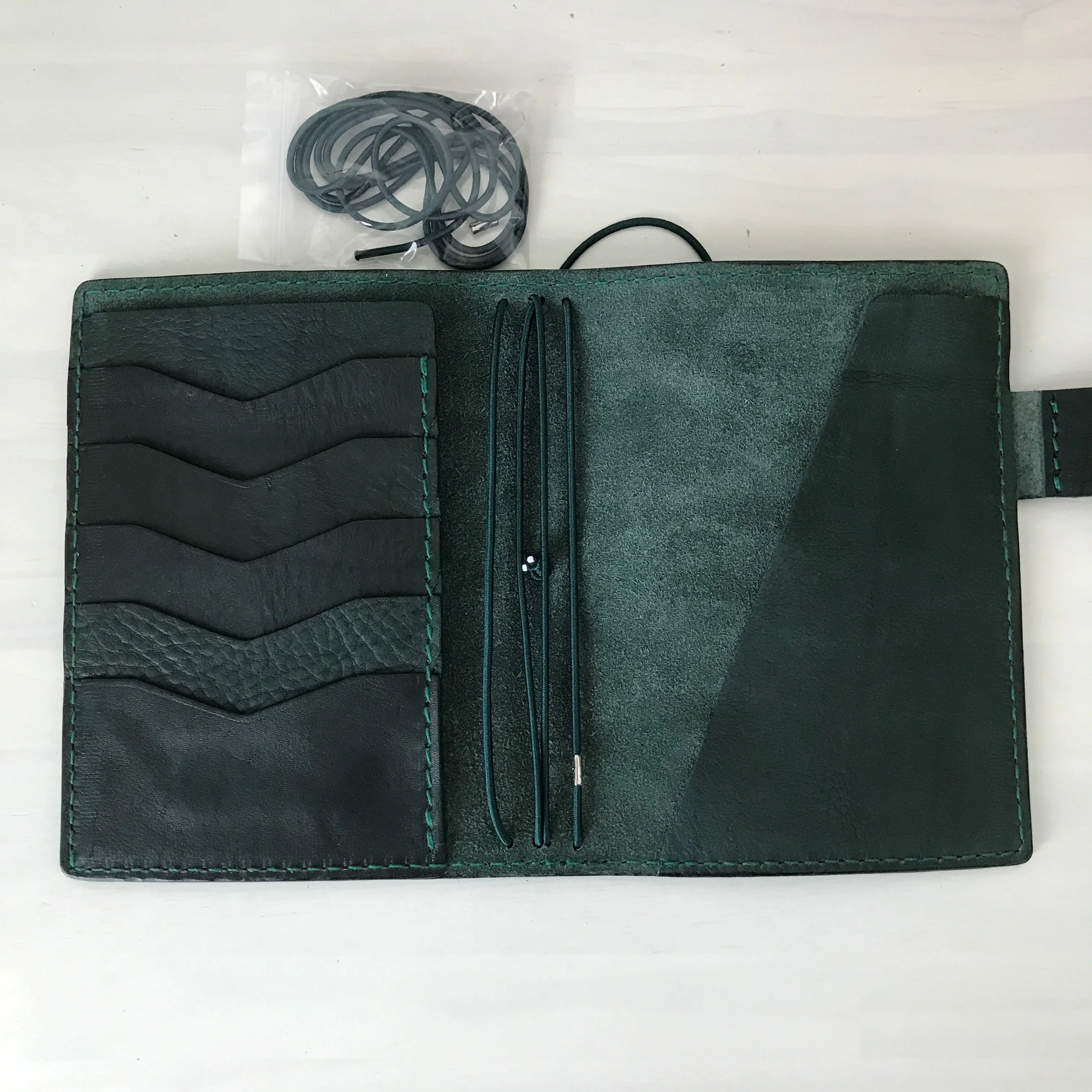 Leather Traveler's Notebook : EDC by LeCow | Ready To Ship