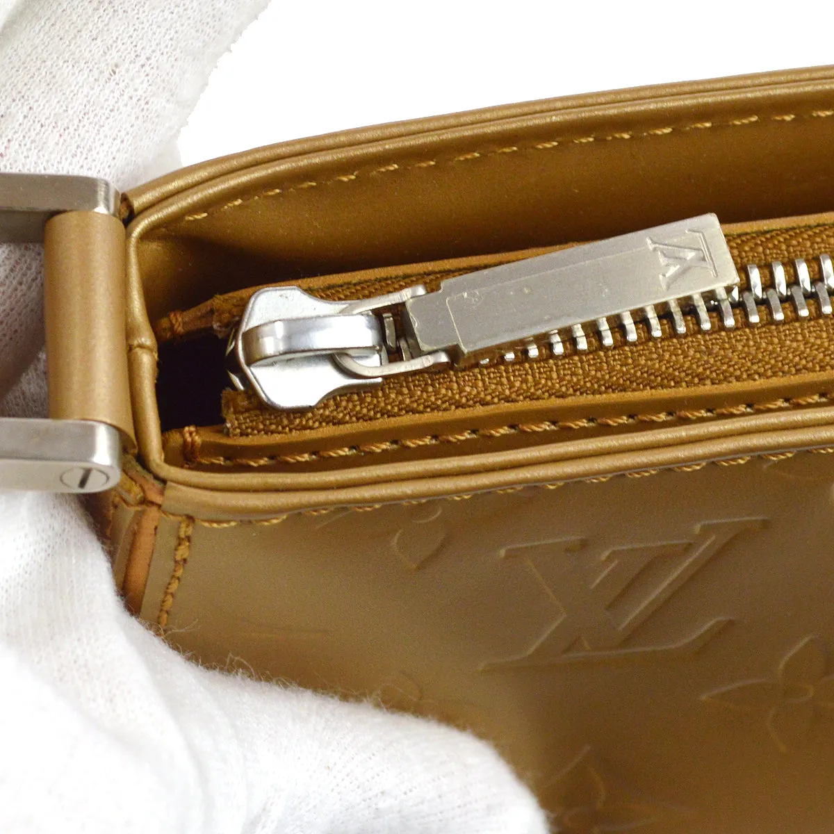Louis Vuitton 2004 Fowler Monogram Mat Beige M55147