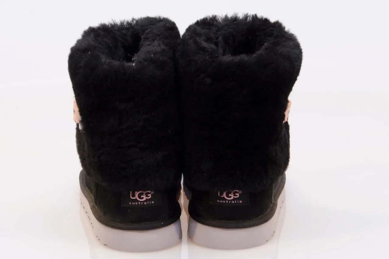 UGG ELLEE BLACK BOOTS