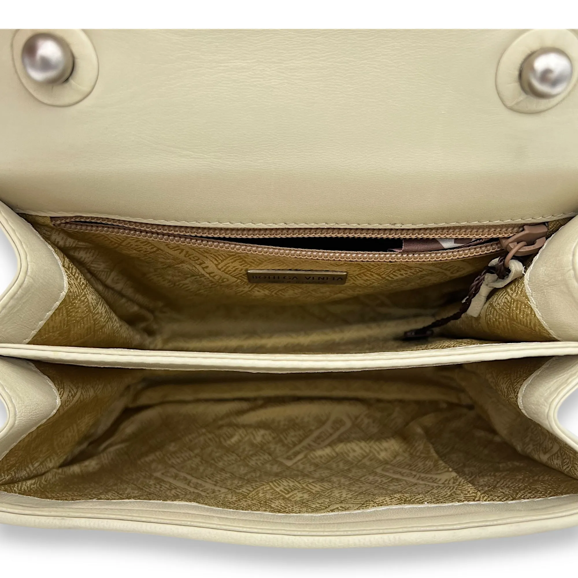 Vintage Beige Top Handle Bag in Intreciatto, Silver hardware
